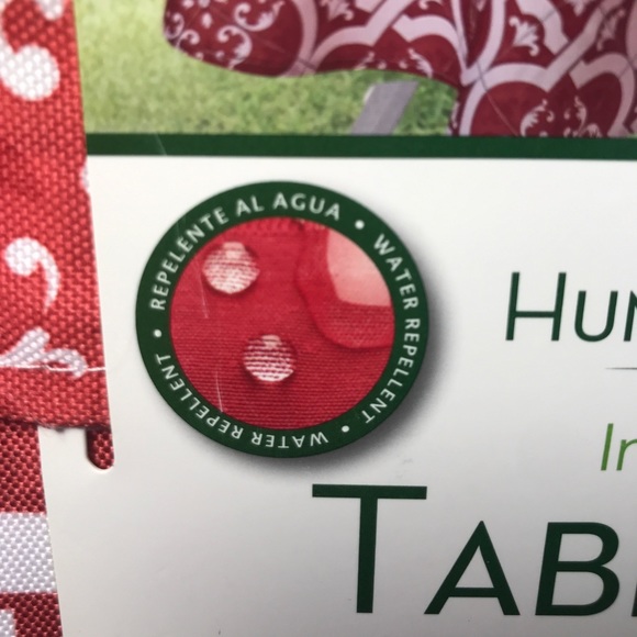 Huntington Home Tablecloth 70” Indoor/Outdoor NWT - Picture 5 of 8